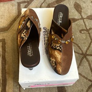 New in box shoes with dust bag